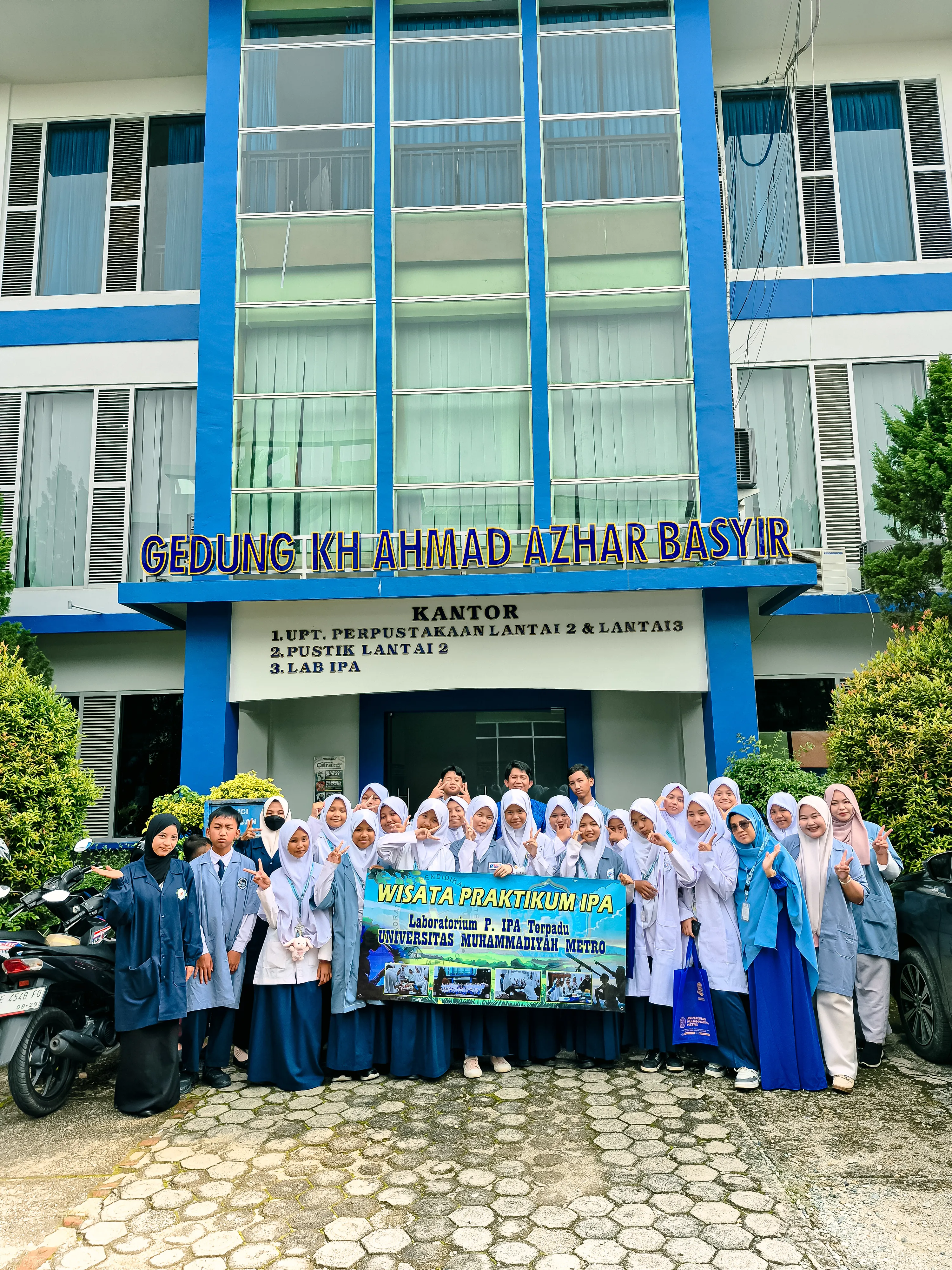 Foto Kegiatan Praktik-UM